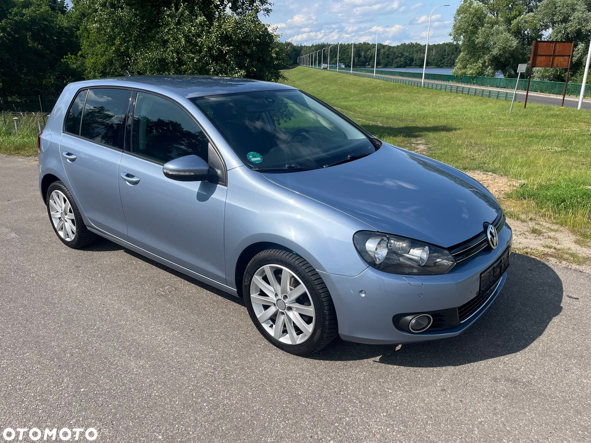 Volkswagen Golf 1.4 TSI DSG Highline - 3