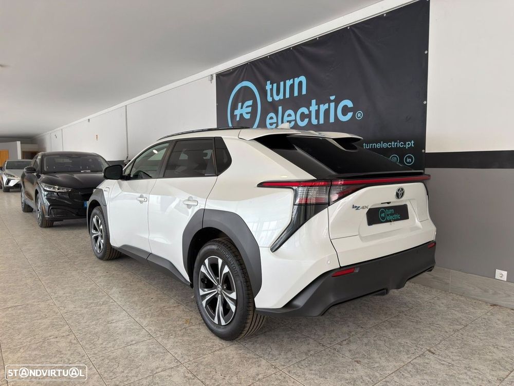 Toyota bZ4X 71,4 kWh Exclusive - 4