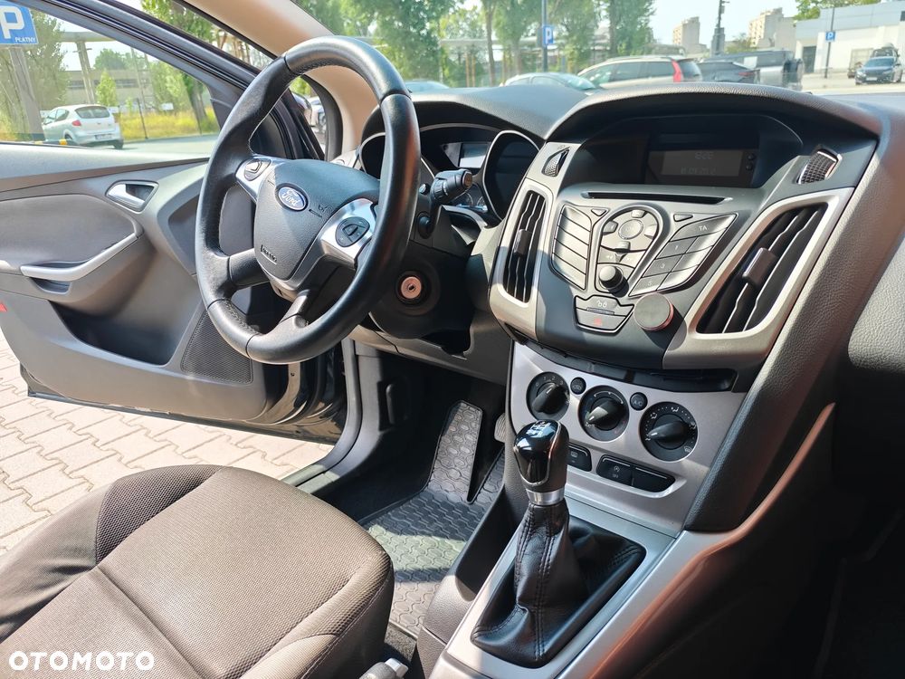 Ford Focus - 10