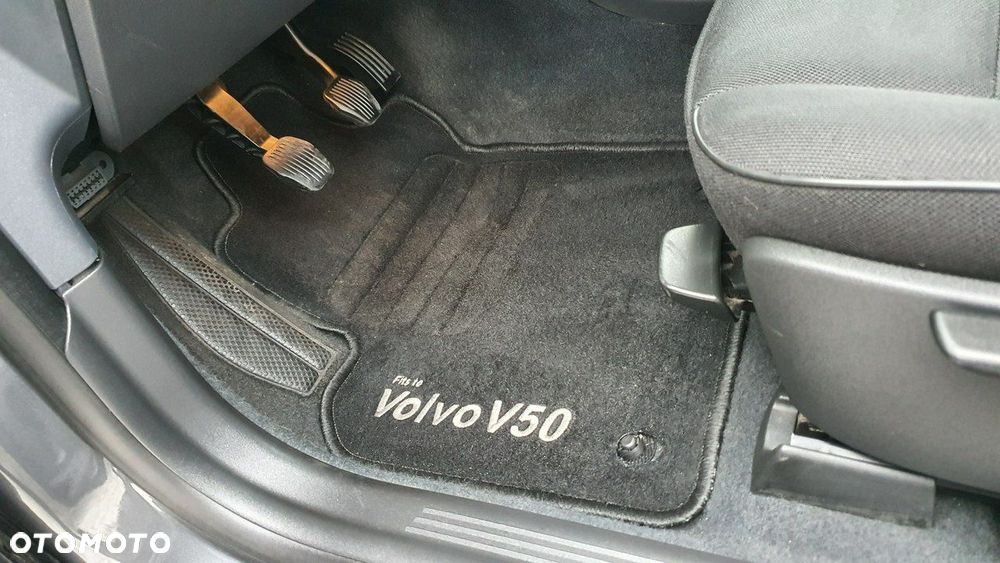 Volvo V50 - 14
