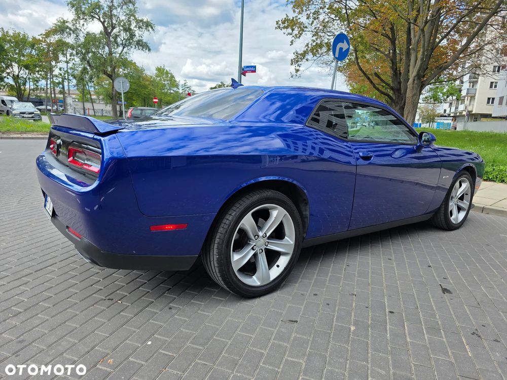 Dodge Challenger 5.7 R/T - 25