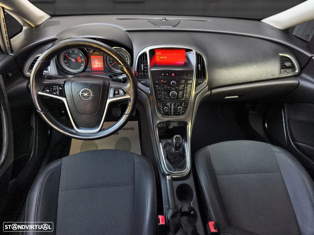 Opel Astra 1.7 CDTi Selection Business - 11