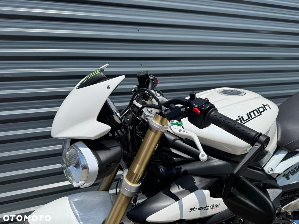 Triumph Street Triple - 7
