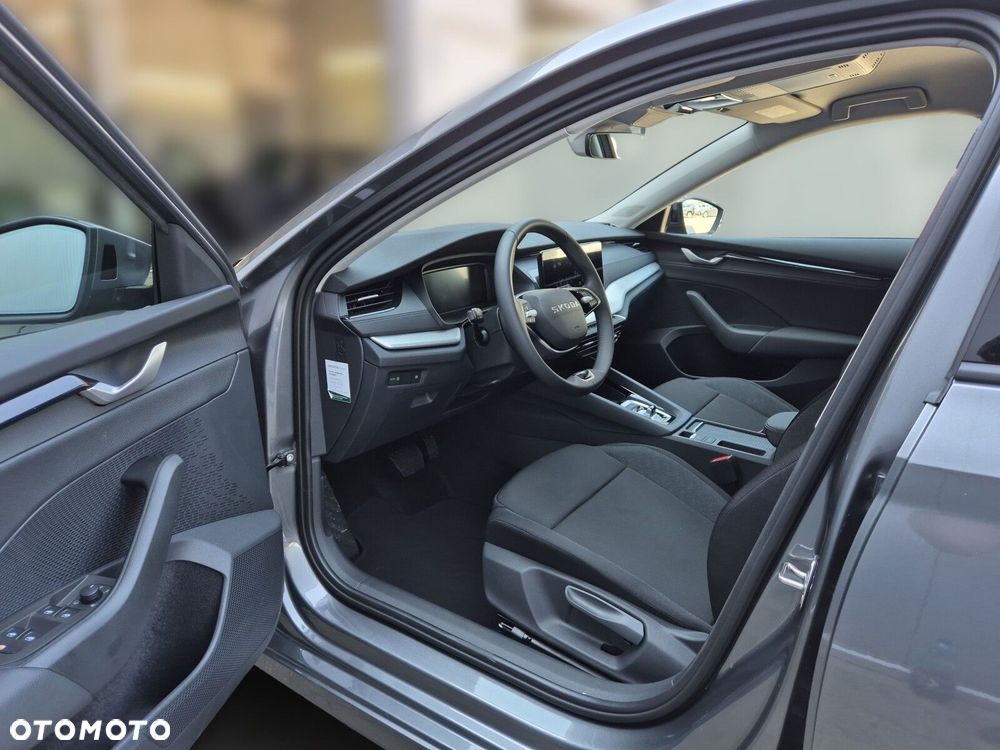 Skoda Octavia 2.0 TDI Edition 130 Essence DSG - 12