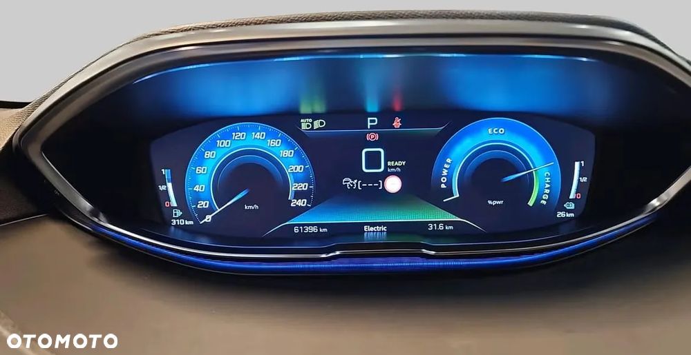 Peugeot 3008 1.6 PureTech HYbrid4 GT Line S&S EAT8 - 18