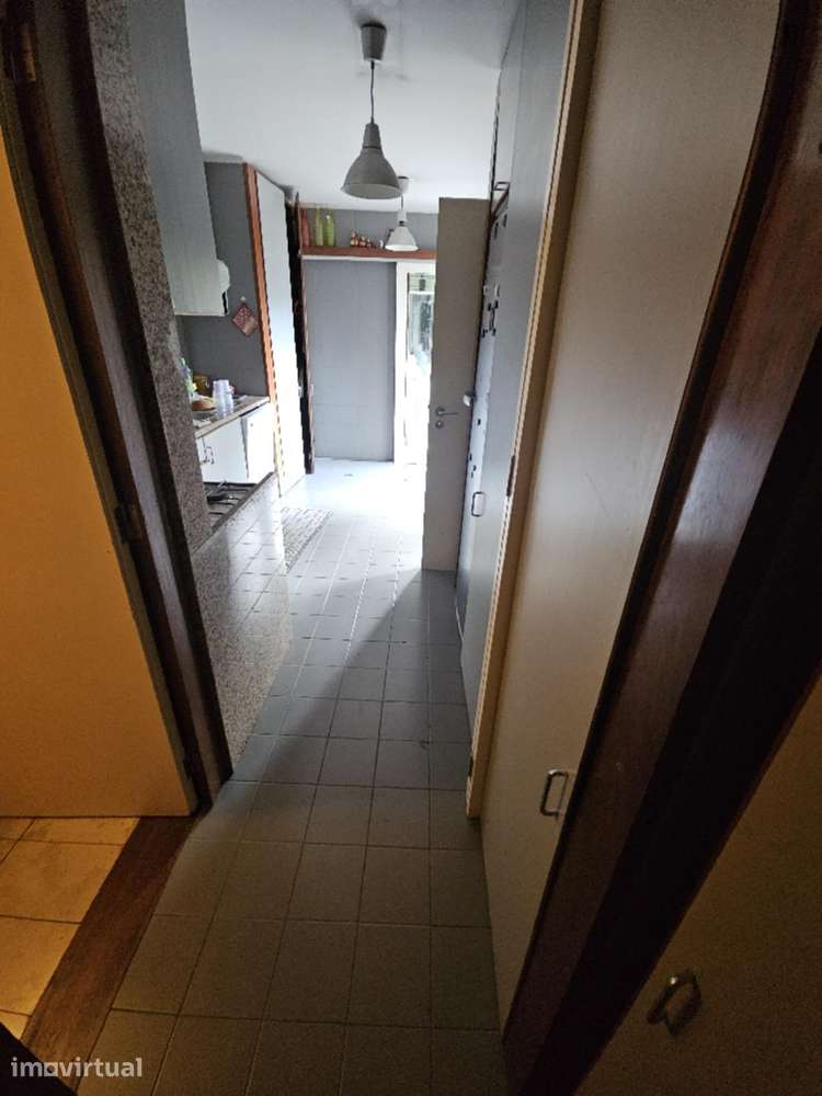 Quarto - localizado em Aldoar Porto - Grande imagem: 4/9