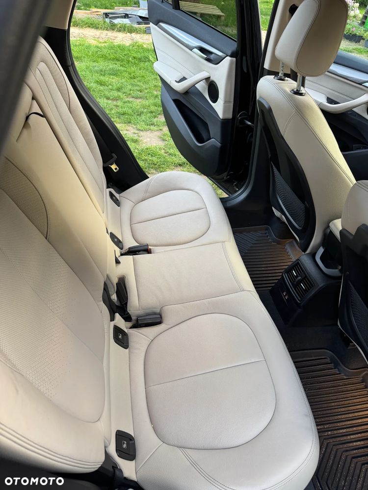 BMW X1 sDrive20i xLine - 14
