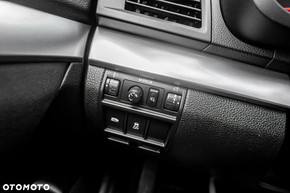 Subaru Legacy 2.0i Lineartronic Active - 21