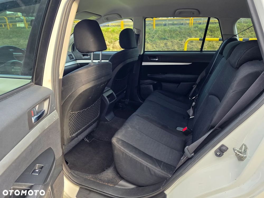 Subaru Legacy - 8