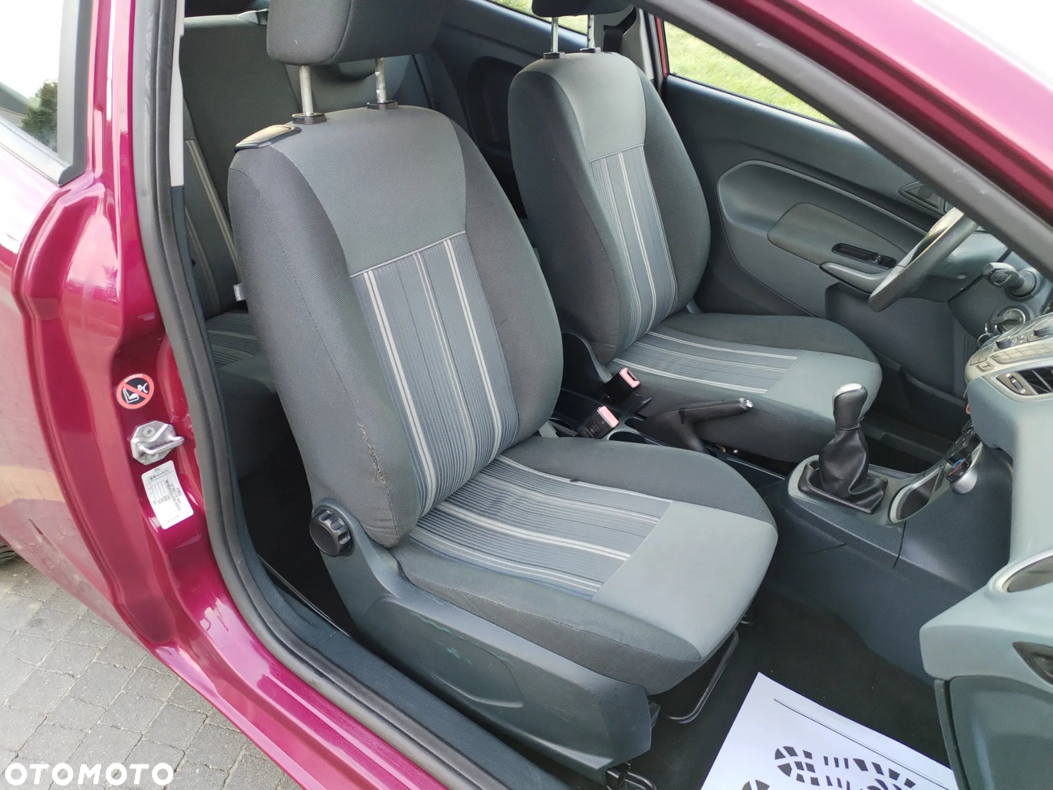 Ford Fiesta - 12