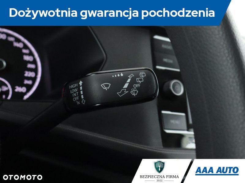 Volkswagen T-Cross - 22