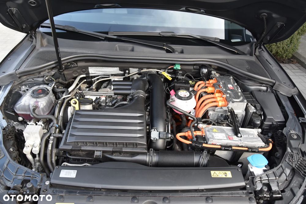 Audi A3 Sportback 40 TFSIe S tronic S line - 27