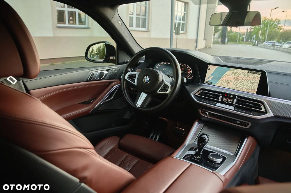 BMW X6 M50i - 28