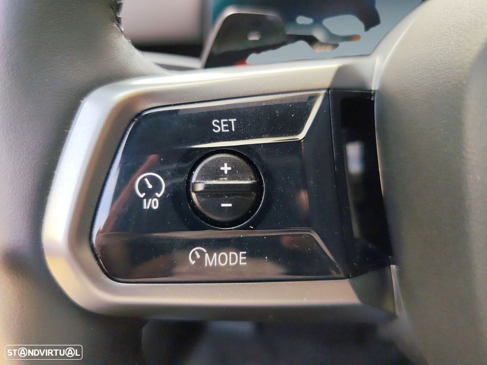 BMW 520 d Pack Desportivo M Pro — fotografia 18