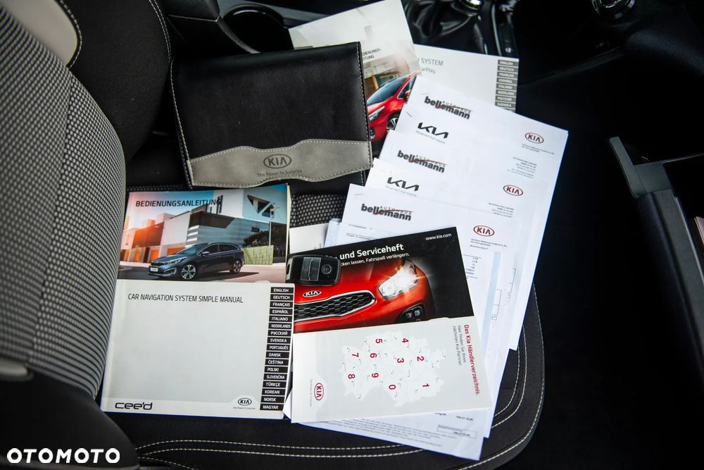 Kia Ceed 1.6 GDI ISG Platinum Edition - 40
