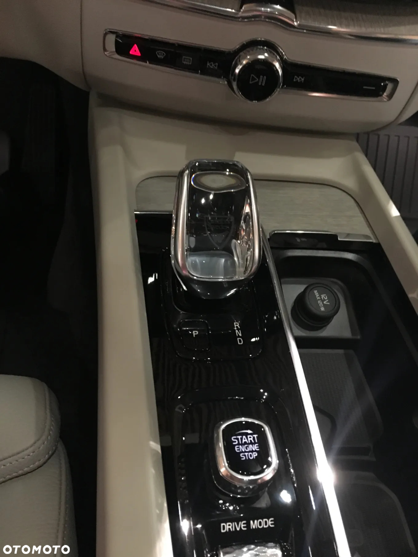 Volvo XC 60 B5 D AWD Inscription - 16