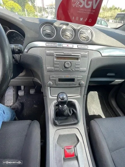 Ford S-Max 1.8 TDCi Titanium 7L - 8