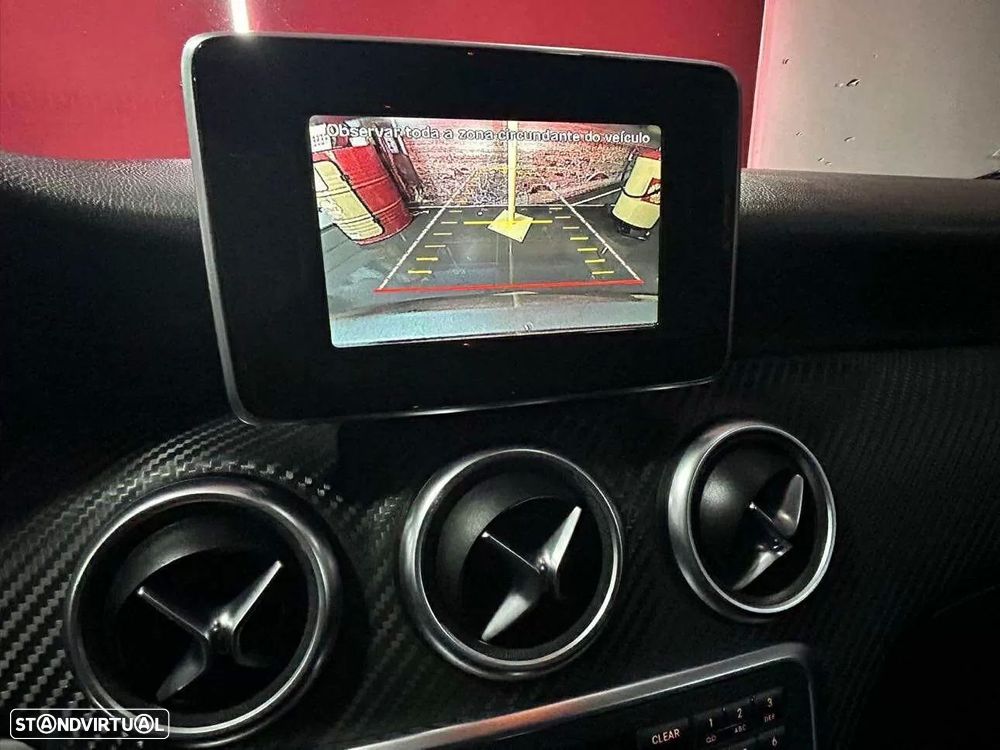 Mercedes-Benz A 180 d AMG Line - 8