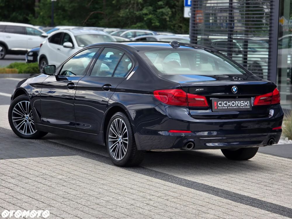 BMW Seria 5 520d Sport Line sport - 10
