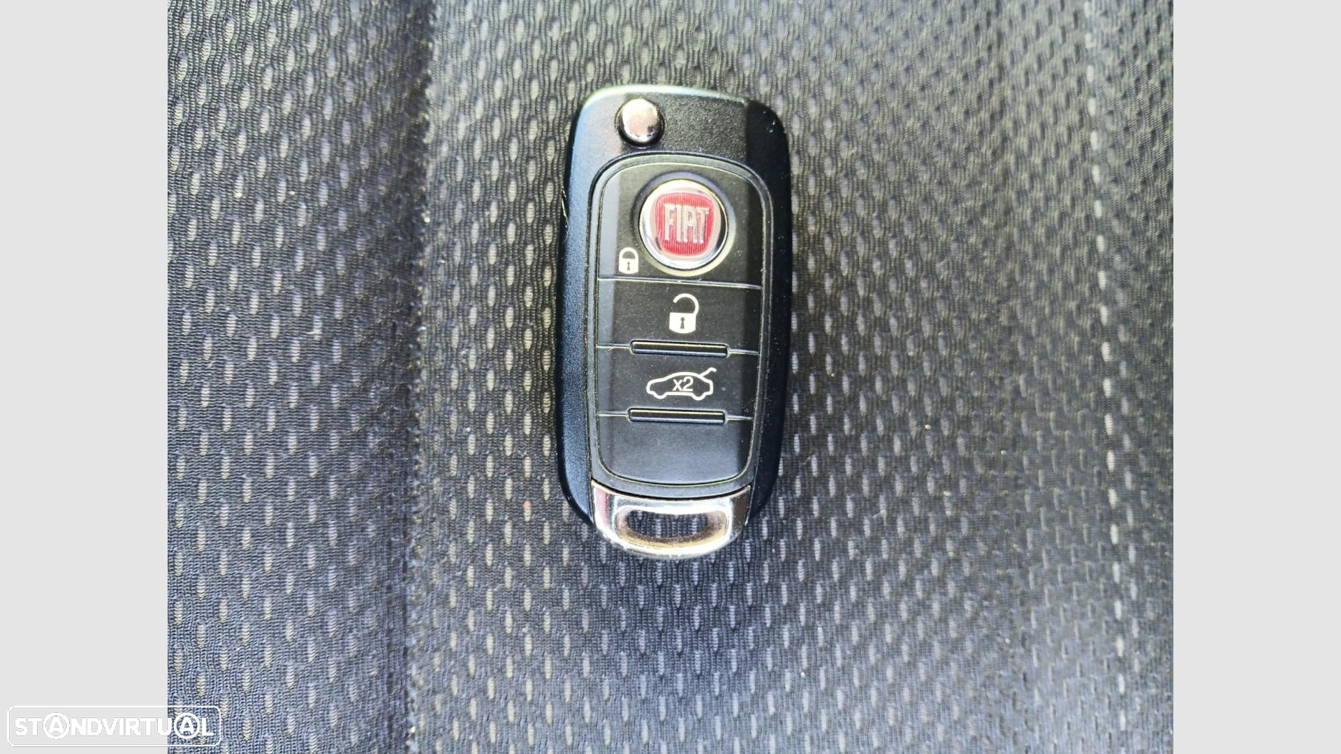 Fiat Tipo Station Wagon 1.3 M-Jet Lounge - 13