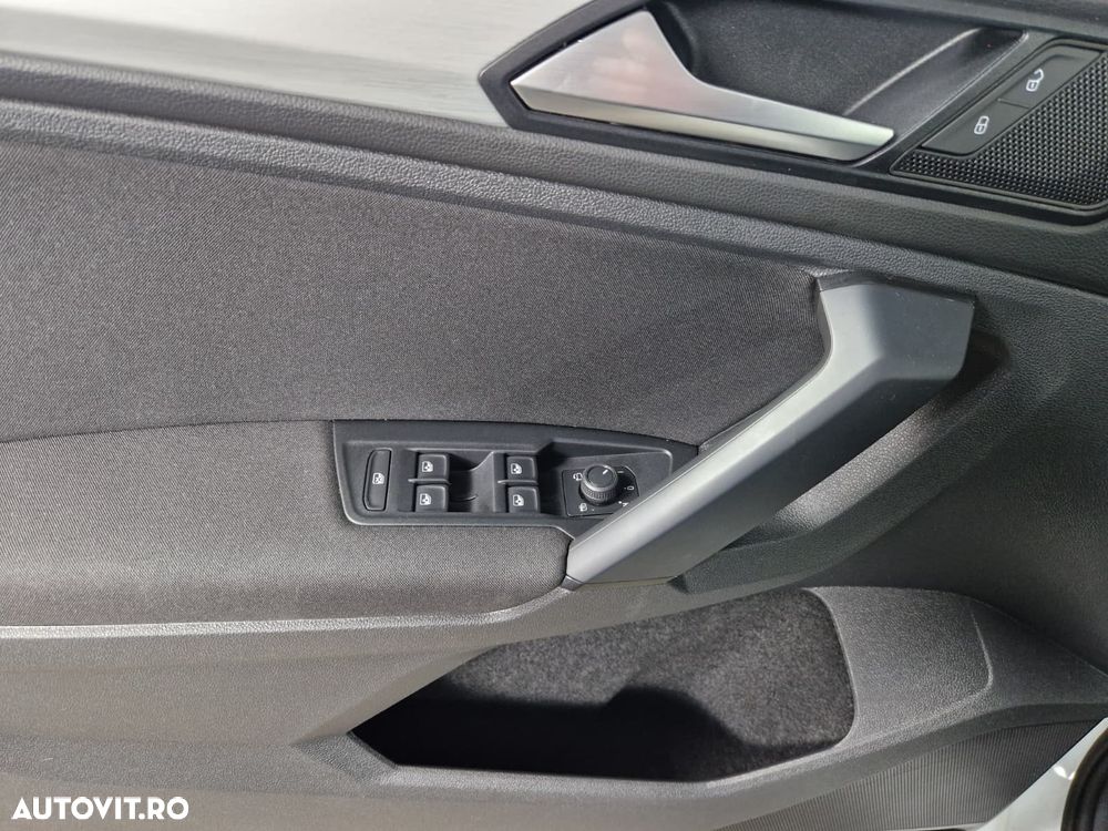 Volkswagen Tiguan - 10