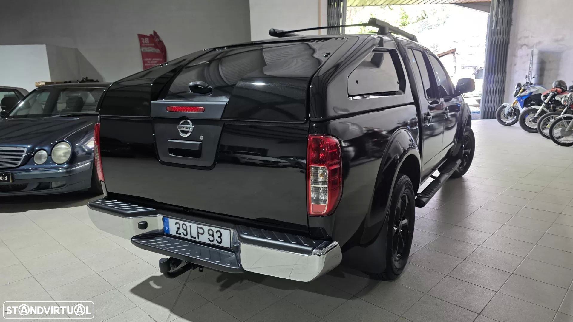Nissan Navara 2.5 dCi CD LE Hi-Tech +P.Premium 4WD - 4