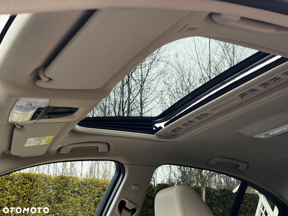 BMW Seria 3 320d xDrive Luxury Line sport - 31