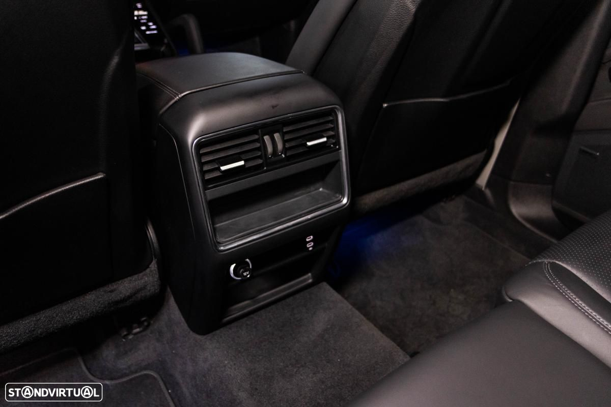 Porsche Cayenne E-Hybrid Tiptronic S Platinum Edition - 44