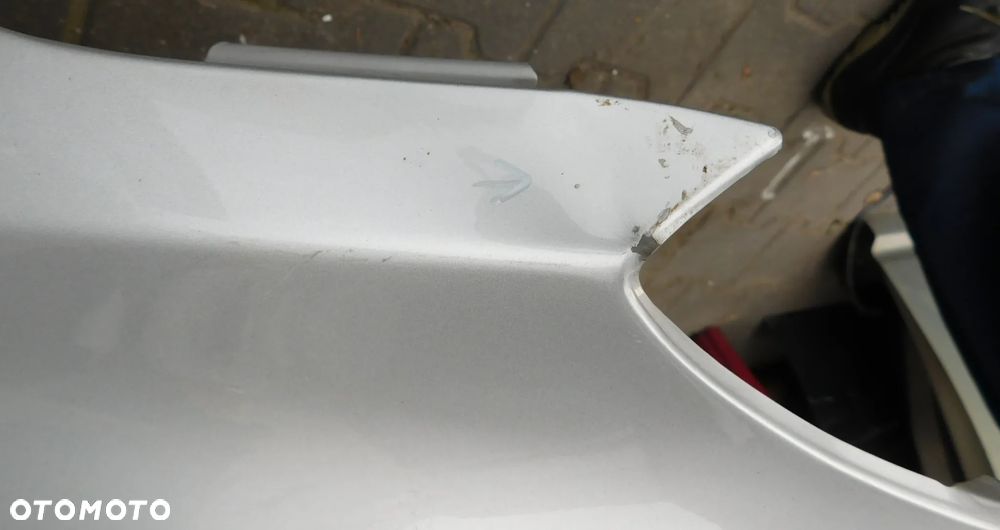 błotnik prawy HYUNDAI IX20 - 8