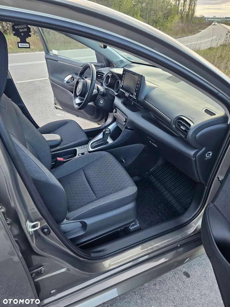 Toyota Yaris - 7