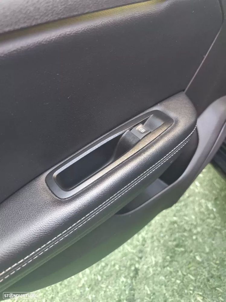 Renault Mégane ENERGY dCi 110 EDC INTENS - 15