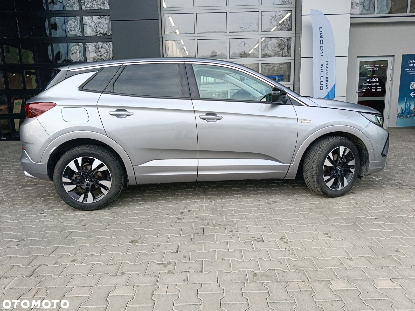Opel Grandland 1.2 T Business Edition S&S - 6