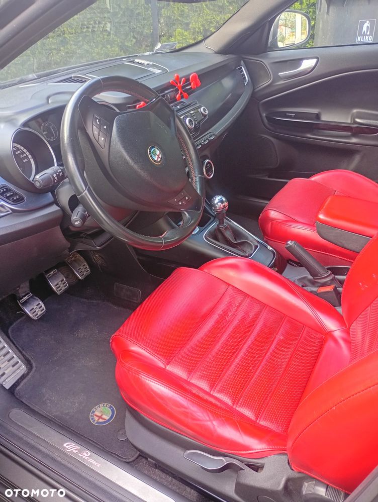 Alfa Romeo Giulietta 2.0 JTDM 16V - 10