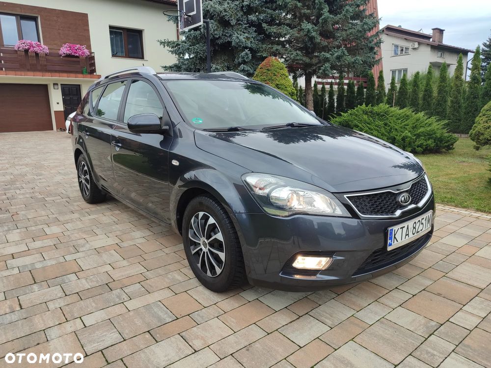 Kia Ceed 1.4 Comfort + - 1
