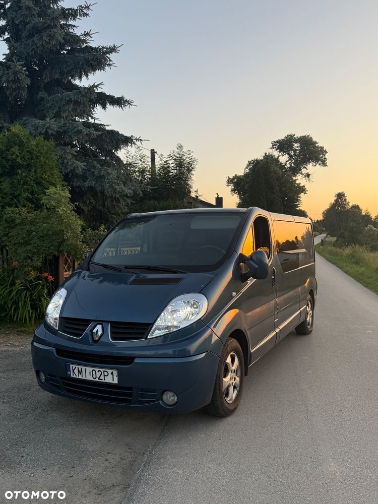 Renault Trafic - 1