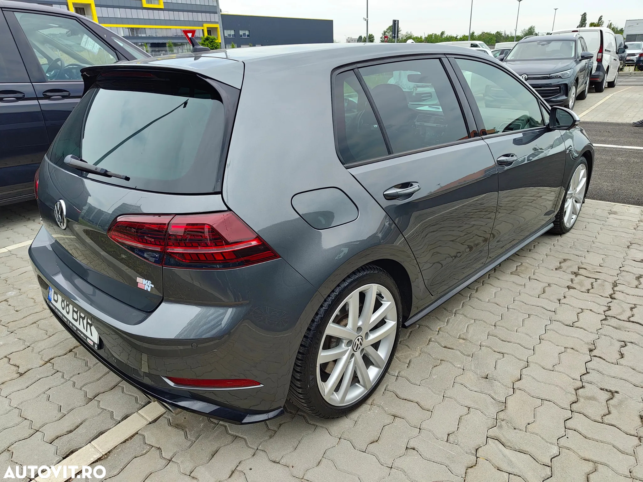 Volkswagen Golf R 4Motion BlueMotion Technology DSG - 6