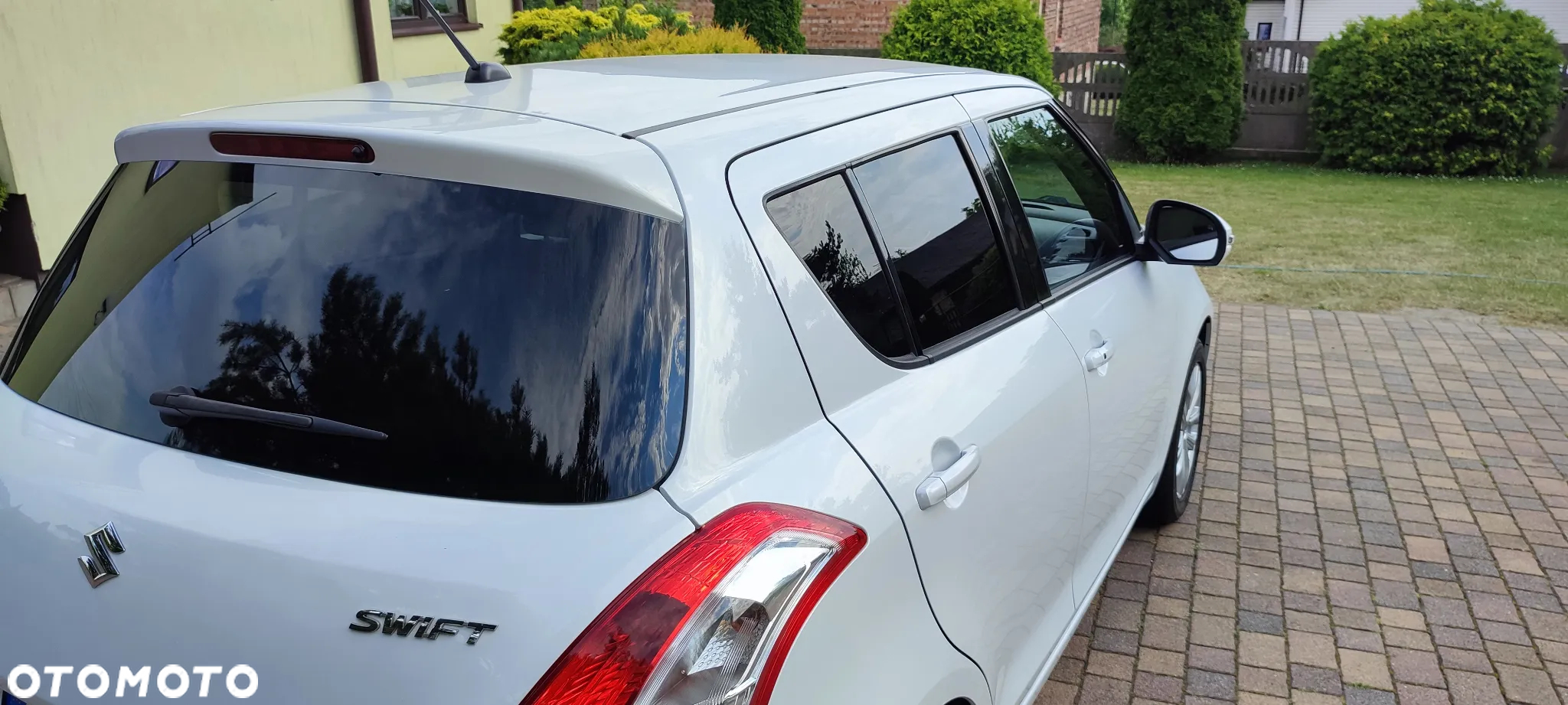 Suzuki Swift 1.2 Premium - 4