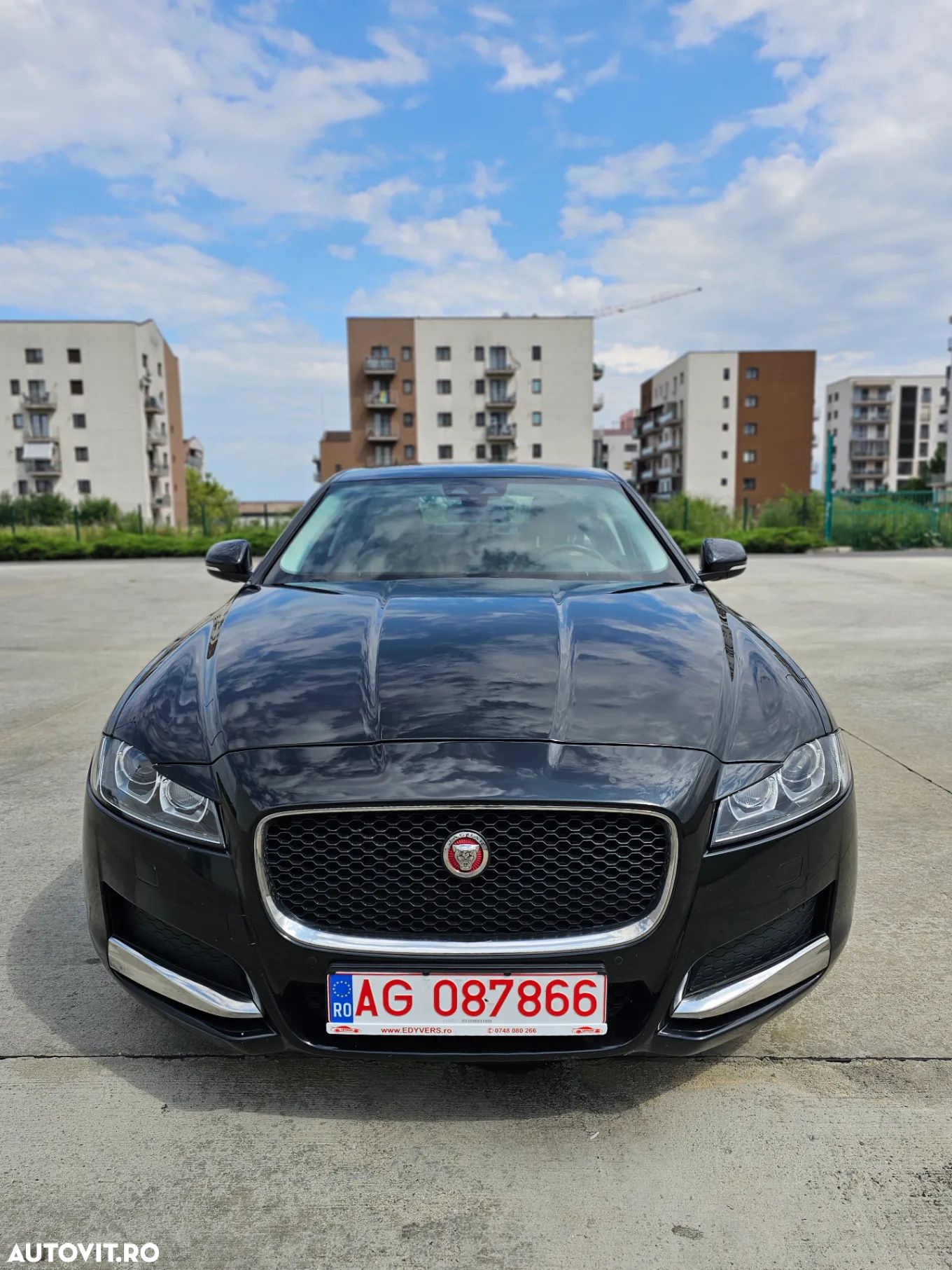 Jaguar XF 20d RWD E-Performance Prestige - 1