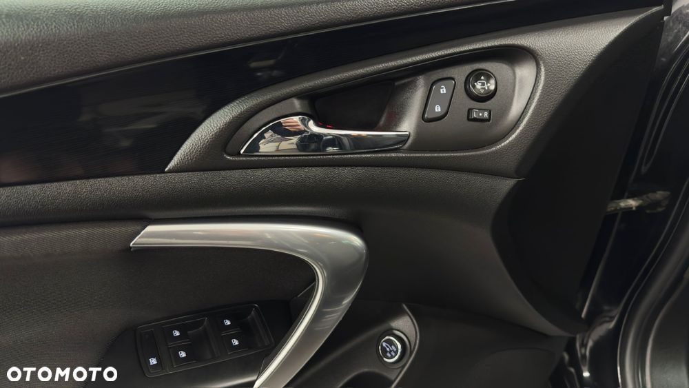 Opel Insignia - 15
