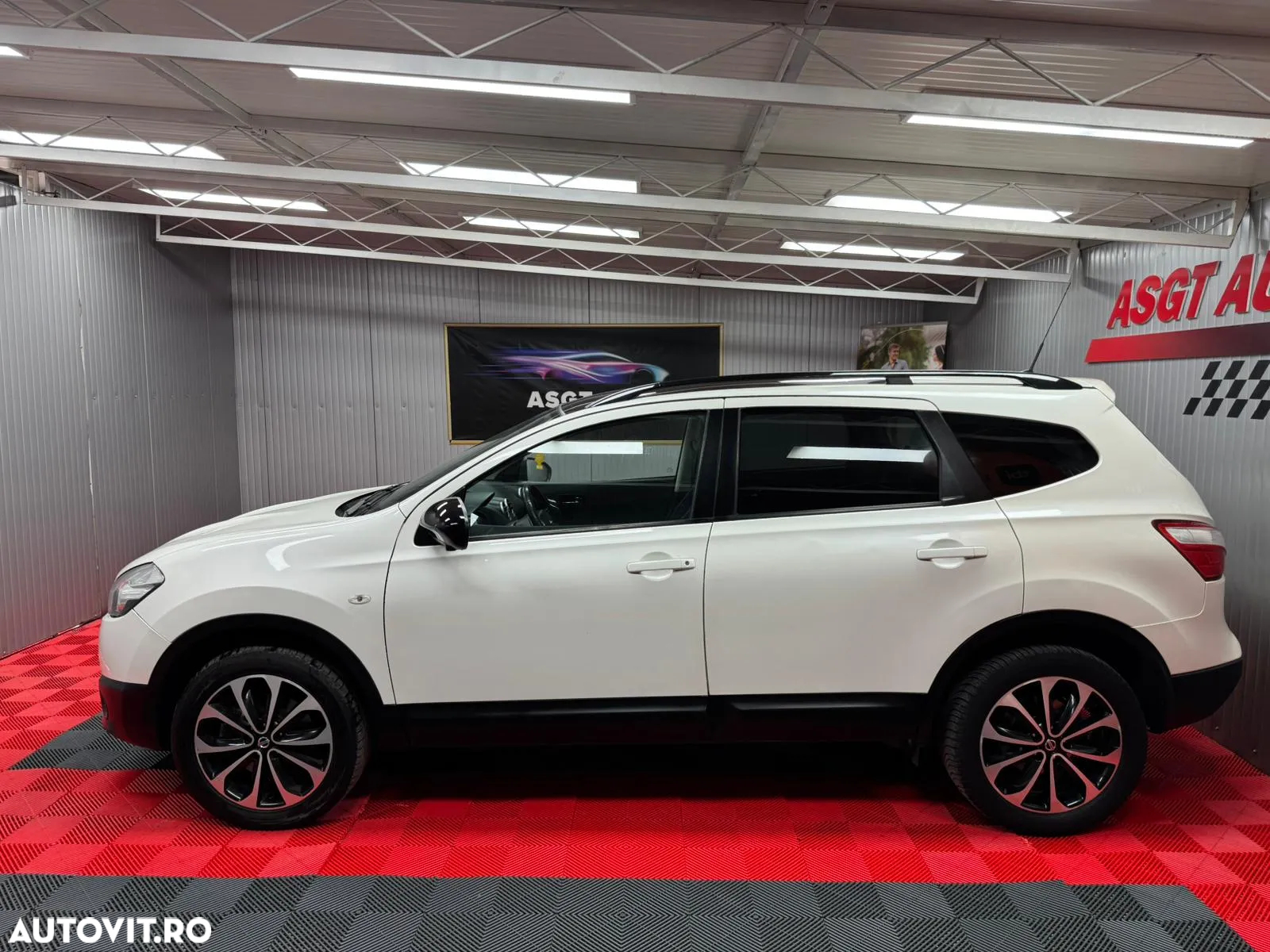 Nissan Qashqai+2 - 16