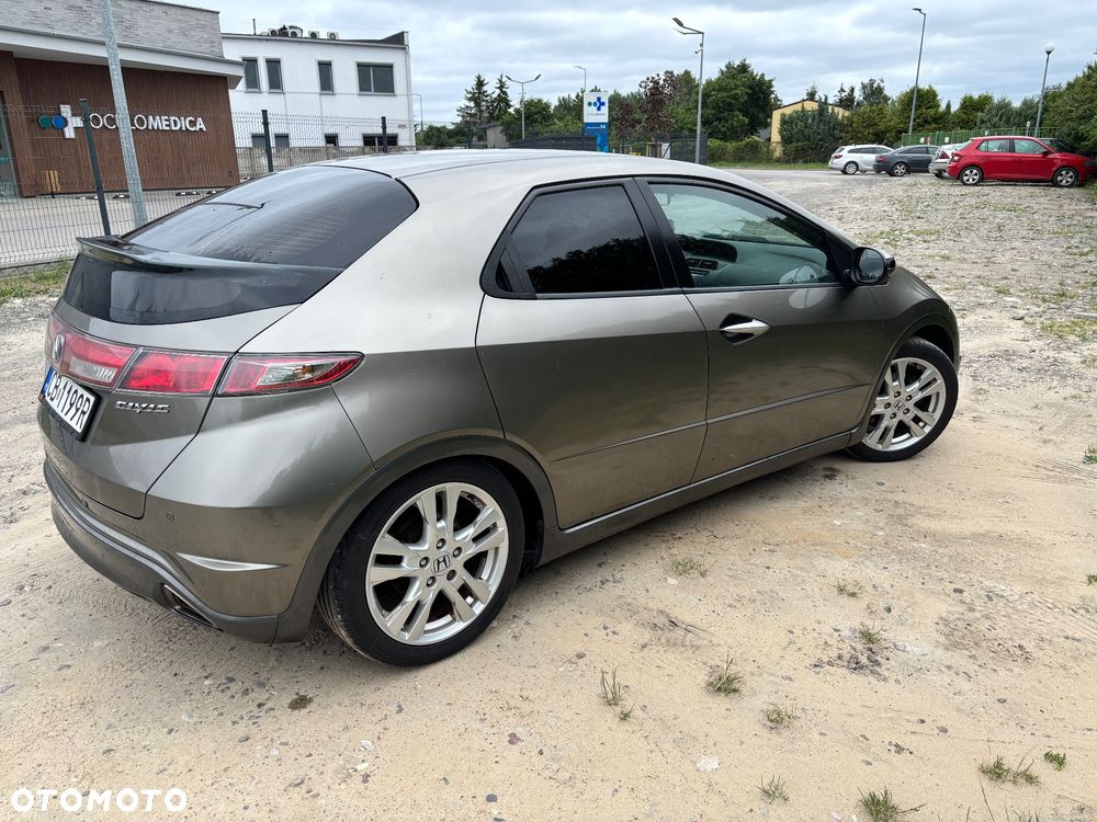 Honda Civic 1.8 Sport - 2
