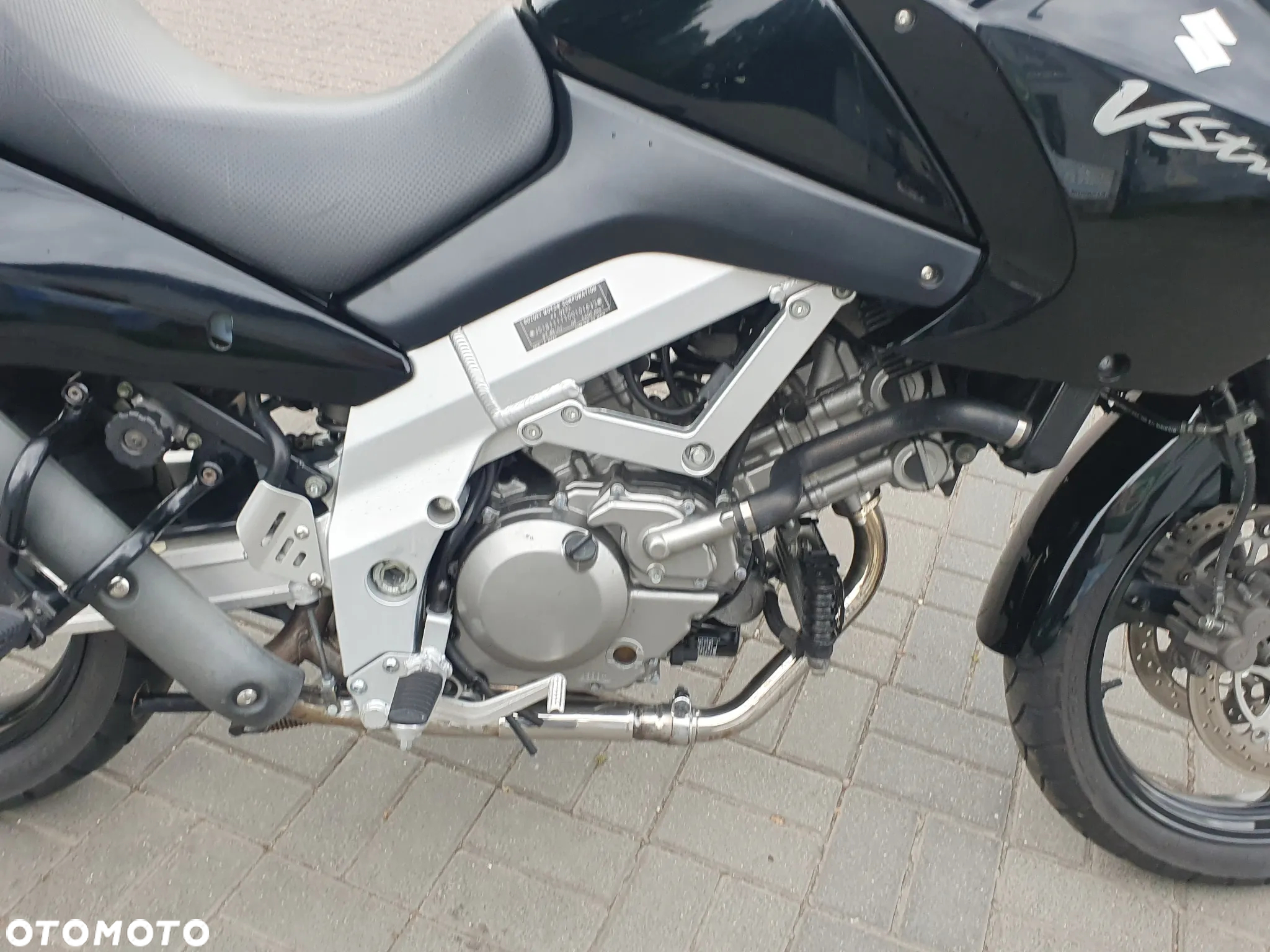 Suzuki V-STROM - 14