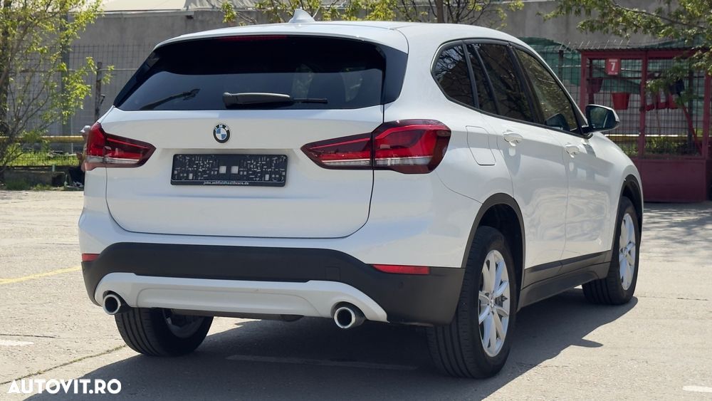 BMW X1 sDrive18d Aut. Sport Line - 3