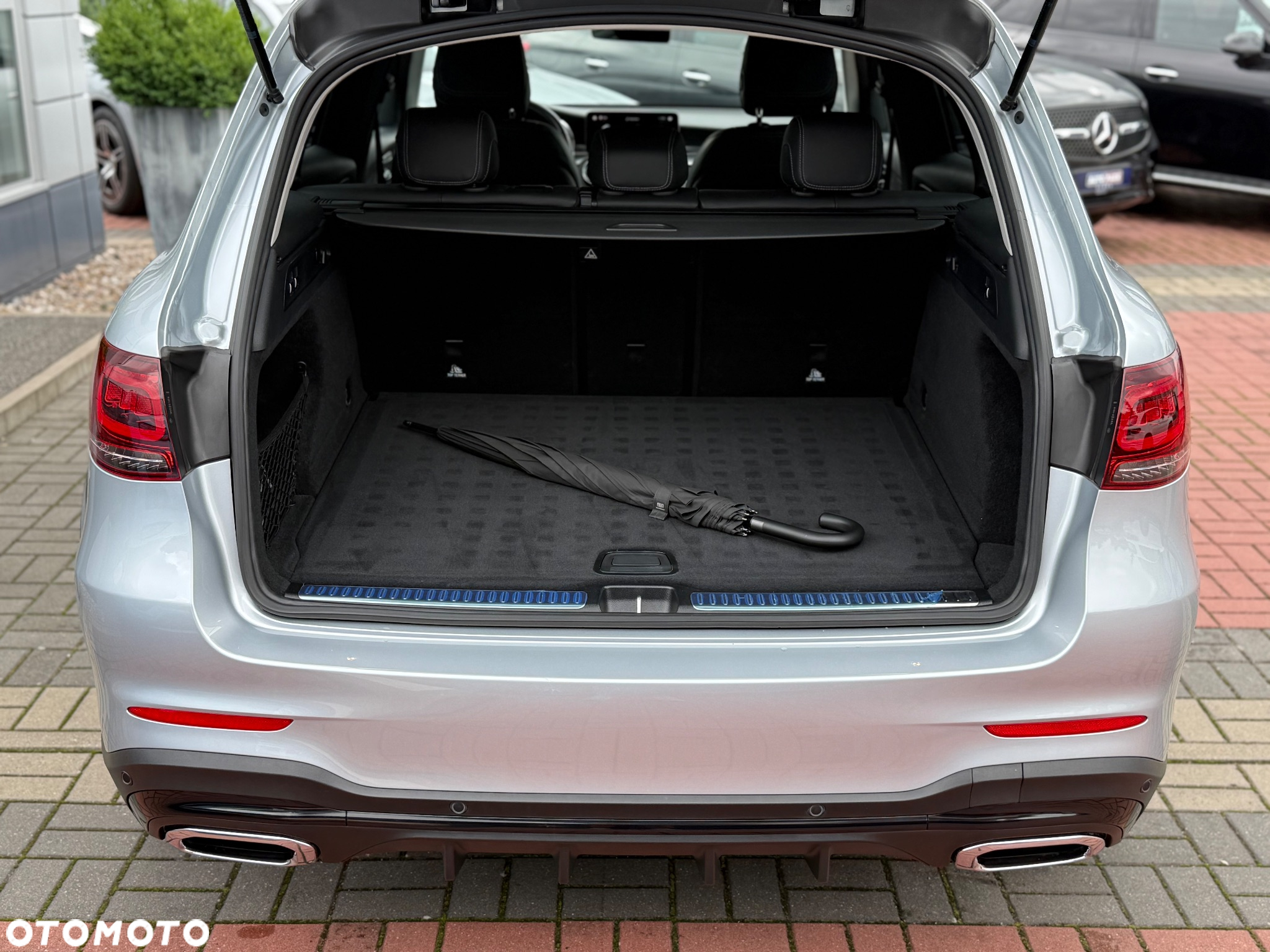 Mercedes-Benz GLC 220 d 4Matic 9G-TRONIC AMG Line Plus - 11