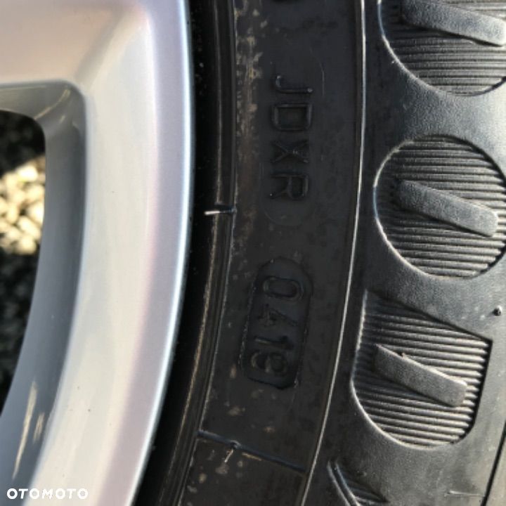 Oryginalne Alu Audi 17 opony Good Year - 4