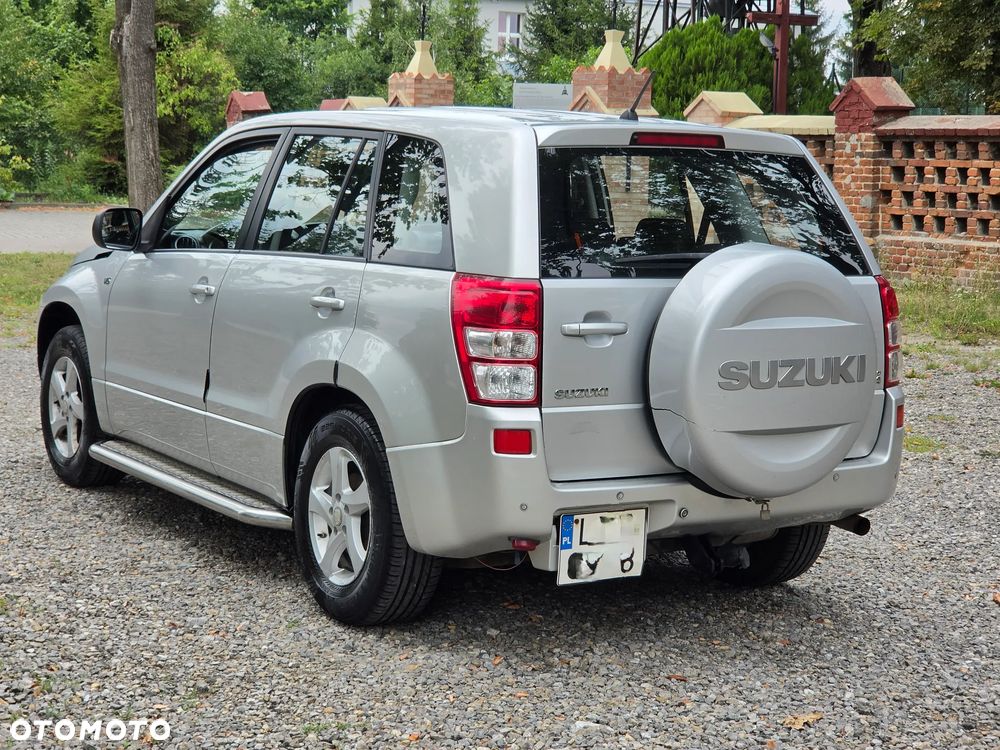 Suzuki Grand Vitara 2.7 V6 - 9