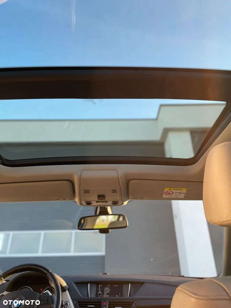 BMW X1 xDrive20d Sport Line - 6