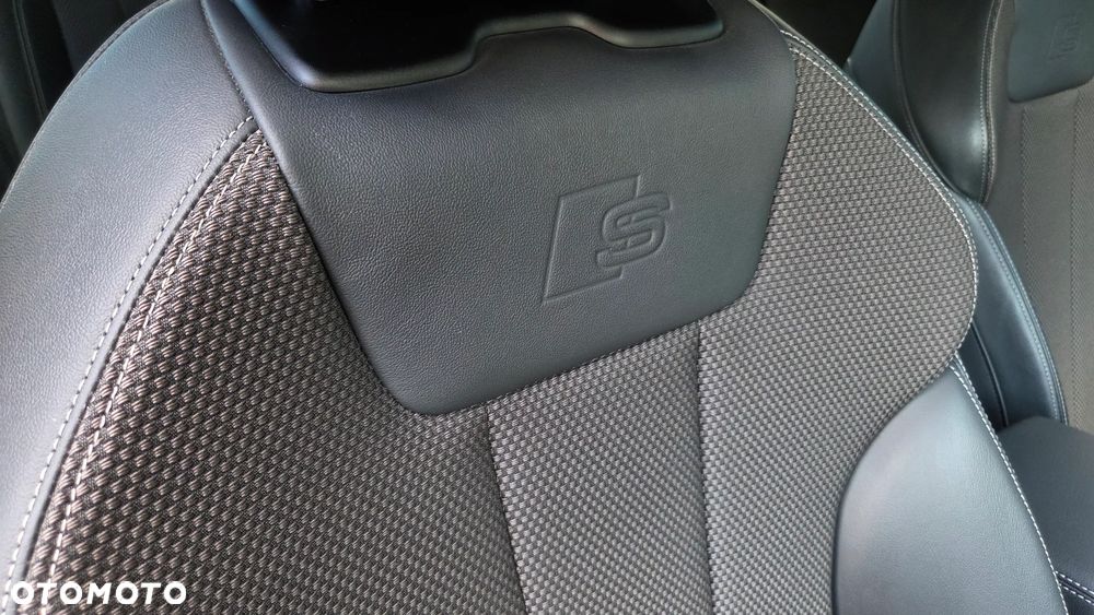 Audi A4 Limousine - 15