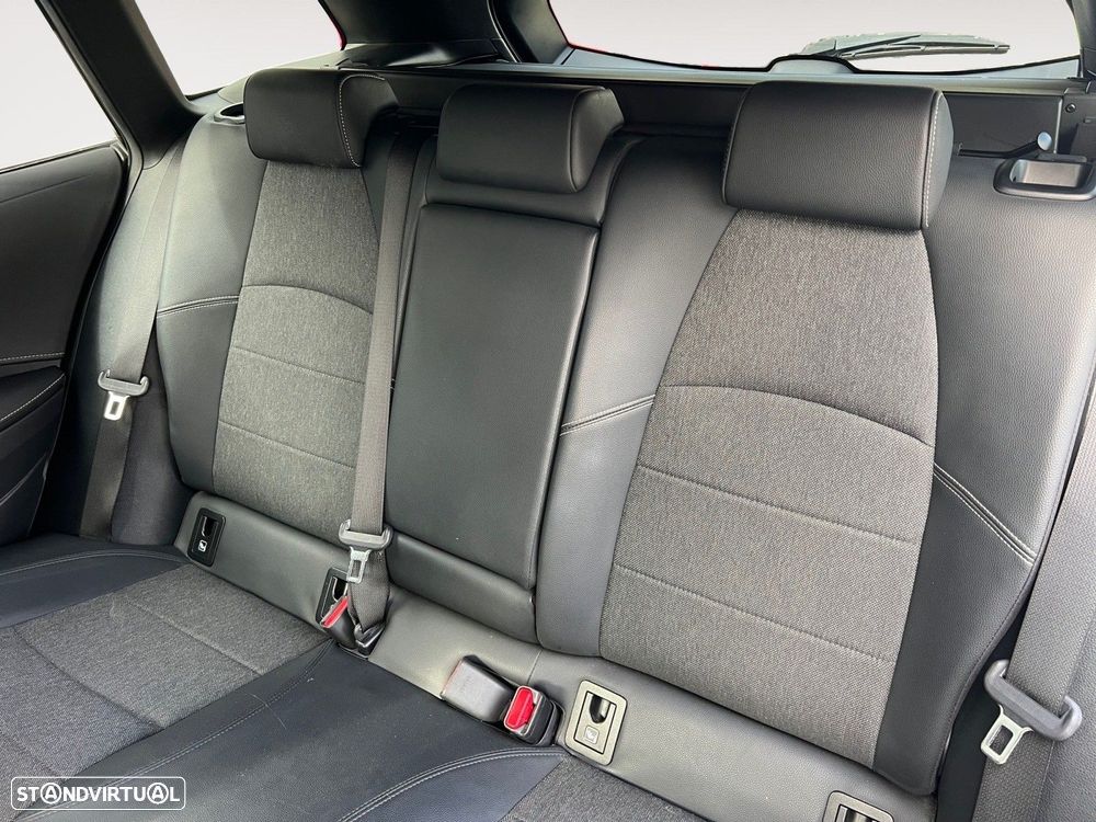 Toyota Corolla Touring Sports - 15
