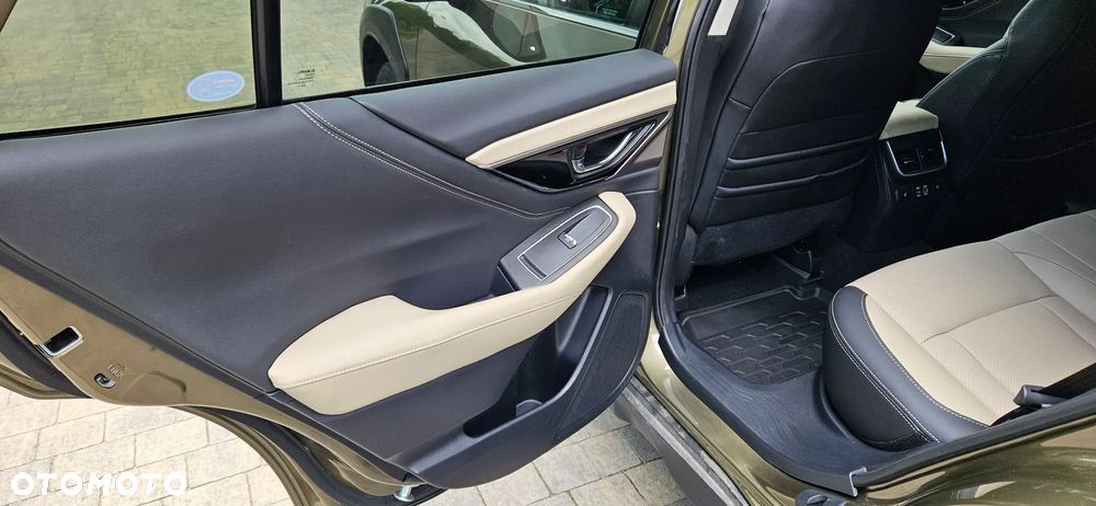 Subaru Outback 2.5i Exclusive (EyeSight) Lineartronic - 24